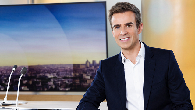 image de la news 20H de France 2 : Jean-Baptiste Marteau démarre ce soir, doit-on s'attendre à un JT différent de celui de Léa Salamé ? Il répond