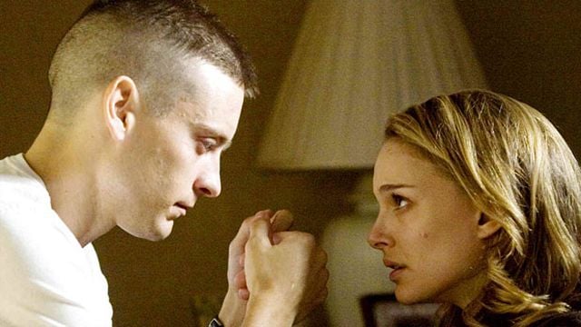 image de la news "Ça faisait deux mois que je n’avais pas fait ça" : il y a 16 ans, Tobey Maguire a vécu un tournage difficile aux côtés de Jake Gyllenhaal et Natalie Portman