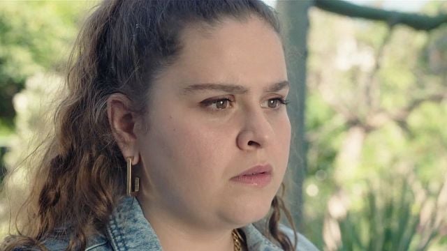 image de la news Plus belle la vie : pourquoi Ophélie pense-t-elle à Hugo en voyant le symbole sur la porte ?