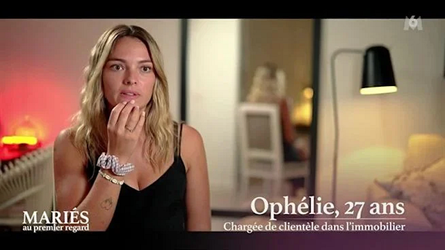 image de la news "En pleine crise", Ophélie (Mariés au premier regard) demande conseil