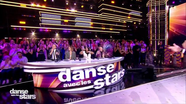 image de la news Danse avec les stars : festival de 10 en demi-finale, les candidats impressionnent les juges