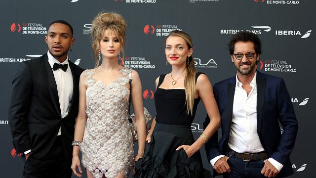 Ici tout commence, Les Anneaux de pouvoir... les stars se bousculent sur le tapis rouge du Festival de Monte-Carlo