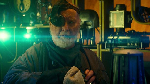 image de la news Il apparait seulement une seconde dans Star Wars : rares sont les fans qui ont reconnu cette légende du cinéma dans la saga !