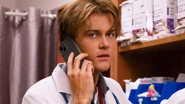 image de la news La fin de cette série notée 4 sur 5 va diviser les fans ! Découvrez la bande-annonce de la saison 3 de L'Eté où je suis devenue jolie