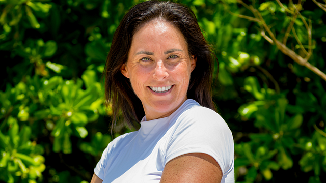 image de la news Koh-Lanta 2025 (portrait) : qui est Pauline, prof dans une école de sirène haute en couleurs ?