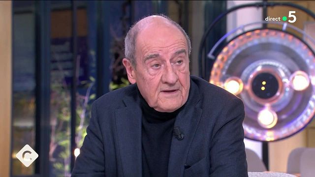 image de la news Changement de dernière minute dans C à vous, Pierre Lescure supprimé !