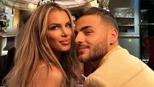 image de la news Simon Castaldi et Adixia de nouveau en couple, ils annoncent vouloir se donner une ultime chance