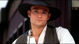 image de la news Le fils du "Dr. Quinn" devient tueur dans "Dexter"