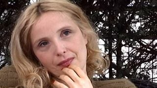 image de la news Julie Delpy commente sa bio AlloCiné !