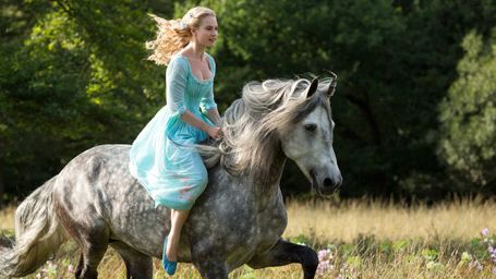 image de la news 1ère photo de la "Cendrillon" live de Kenneth Branagh !