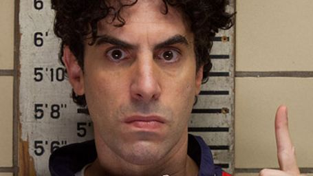 image de la news Sacha Baron Cohen dans le costume de Grimsby : la première photo