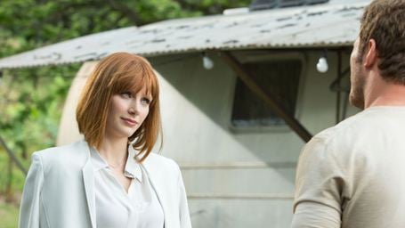 Extrait Jurassic World : petit numéro de charme entre Chris Pratt et Bryce Dallas Howard