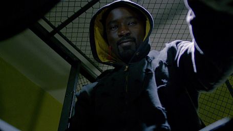 image de la news Comic Con Paris - Luke Cage : retour sur la scène du costume old school