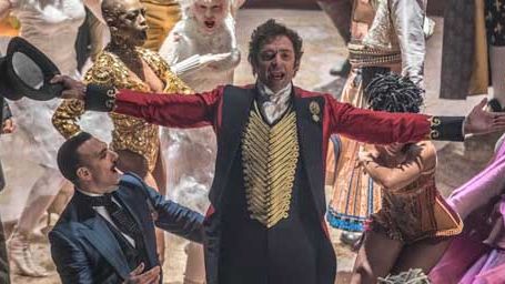 image de la news Hugh Jackman pousse la chansonnette, Jumanji se fait rebooter... Les bandes-annonces à ne pas rater