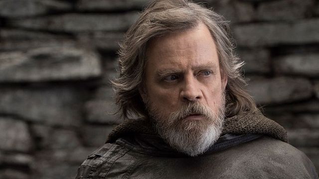 image de la news Star Wars 8 : Le passé de Luke ne sera pas exploré, selon Mark Hamill