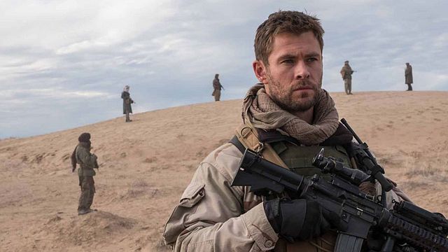 image de la news Extraits Horse Soldiers : Chris Hemsworth et ses hommes prêts à donner l'assaut