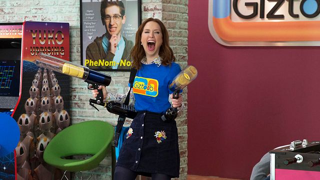 image de la news Toujours aussi déjantée, Unbreakable Kimmy Schmidt se moque de Netflix en saison 4