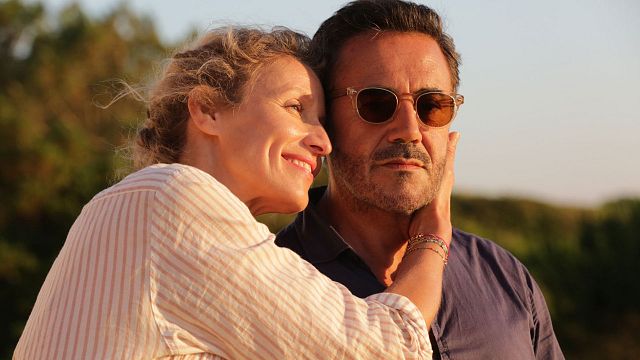 image de la news Bande-annonce Chamboultout : Alexandra Lamy et José Garcia dans un film de potes signé Eric Lavaine