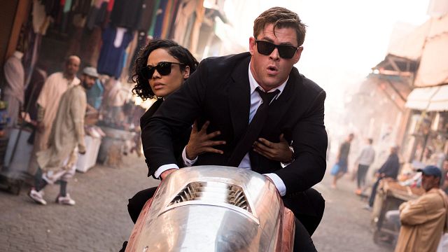 image de la news Men in Black International : Chris Hemsworth, Tessa Thompson et des aliens sur les nouvelles photos du spin-off