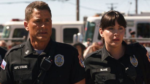 image de la news 9-1-1 Lone Star : la bande-annonce du spin-off avec Rob Lowe