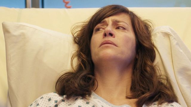 image de la news Demain nous appartient : Flore va-t-elle sortir du coma ? Anne Caillon tease la suite de l'intrigue incendie