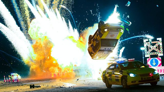 image de la news 6 Underground sur Netflix : le public s'emballe devant le blockbuster de Michael Bay  