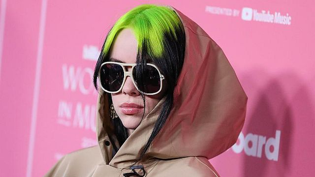 image de la news James Bond : Billie Eilish (Bad Guy) chantera la chanson phare de Mourir peut attendre, le prochain 007 !