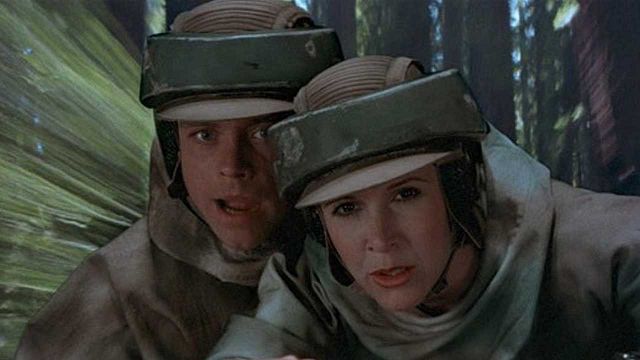 image de la news Star Wars 9 : comment Luke et Leia ont-ils été rajeunis ?