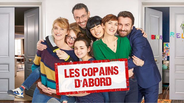 image de la news Les Copains d'abord : que pense la presse de la comédie familiale de M6 ?