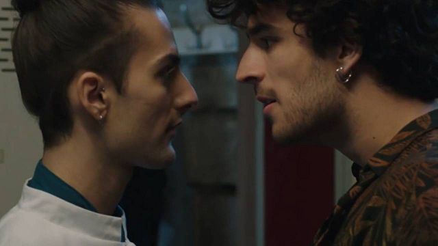 image de la news Ici tout commence : Eliott et Greg bientôt en couple ? [SPOILERS]