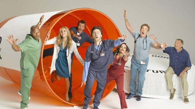 Scrubs sur Disney+ STAR : pourquoi cette comédie médicale est incontournable ?