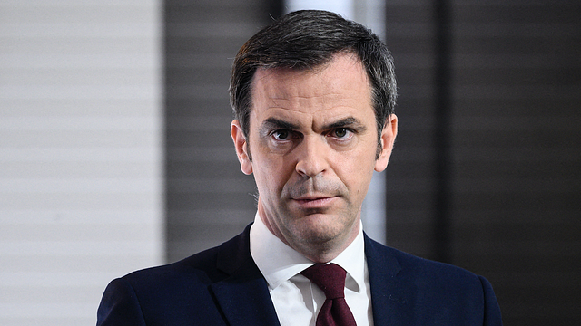 image de la news Cinémas : pas de réouverture avant mi-avril selon Olivier Véran