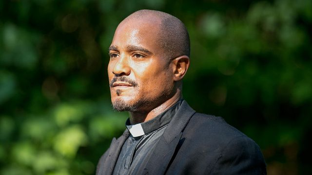 image de la news The Walking Dead sur OCS : l’interprète de Gabriel menacé de mort par les fans de la série