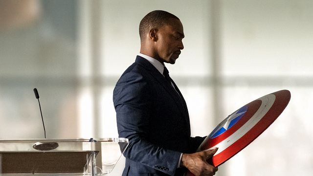 image de la news Falcon et le Soldat de l'hiver sur Disney+ : à quoi ressemblent les stars de la série dans les comics Marvel ?