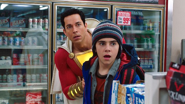 image de la news Shazam 2 : une photo de tournage révèle le retour surprenant d'un personnage
