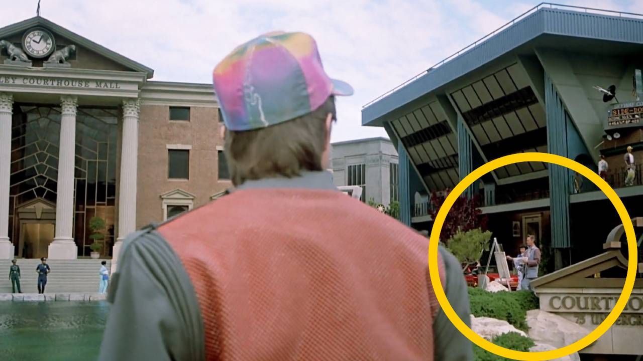 Return to the future 2: This man has a good reason to stay there, but no viewer knows that! Return to the future 2: This man has a good reason to stay there, but no viewer knows that!