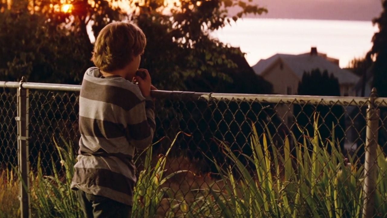 With a family this evening: 31 years ago, all the children of the 90’s were turned upside down with this unusual story of friendship