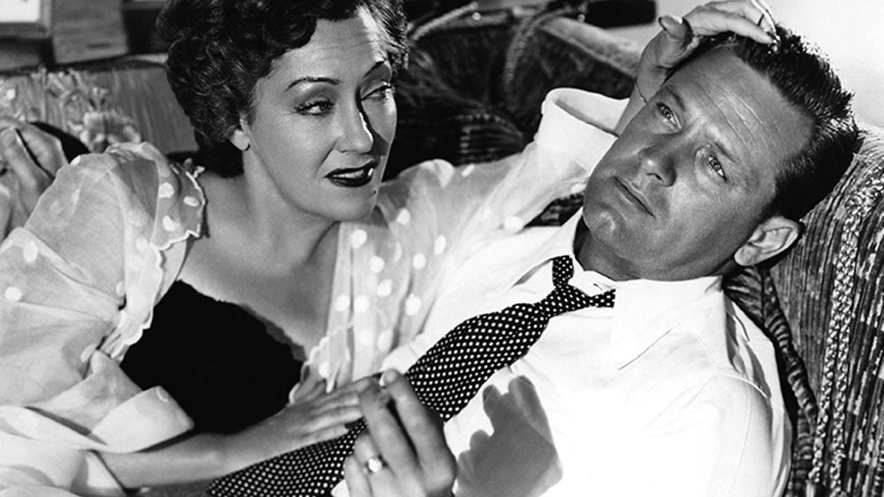 “On va lui mettre le goudron et les plumes, on va le virer de cette ville !” : ce légendaire producteur de films n’a pas supporté la critique d’Hollywood de ce chef-d'oeuvre absolu
