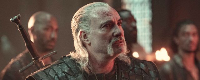 Vesemir (Kim Bodnia) n'était plus apparu depuis la saison 2
