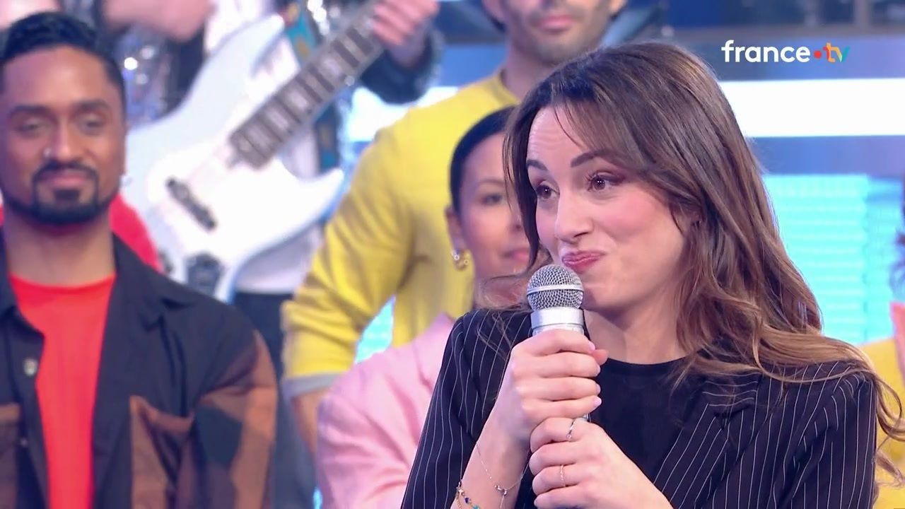 N'oubliez pas les paroles : qui est Sandy, la nouvelle Maestro qui a déjà  30 000 euros en seulement 2 victoires ? - TV ACTU by AlloCiné