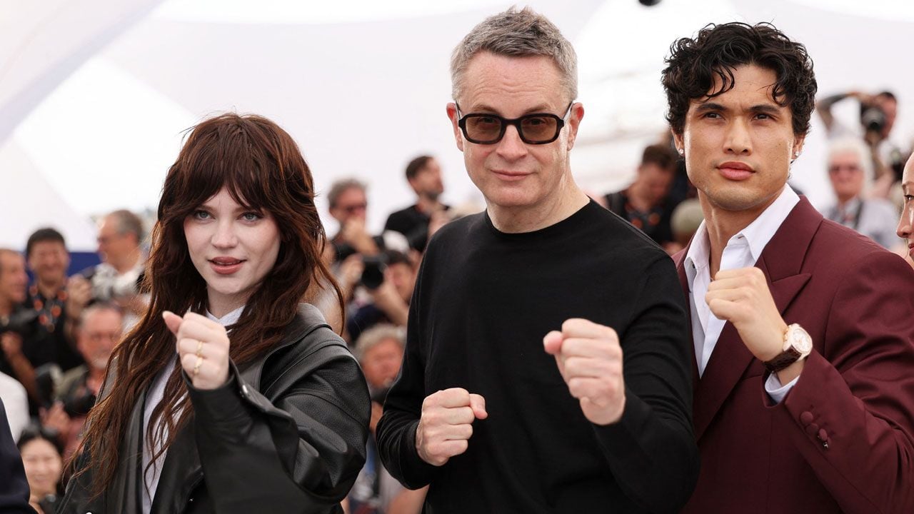 Sophie Thatcher, Nicolas Winding Refn & Charles Melton