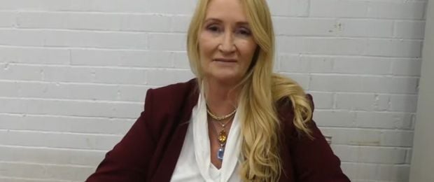 Karen Dotrice durante convenção de fãs na Grã-Bretanha, em 2018.