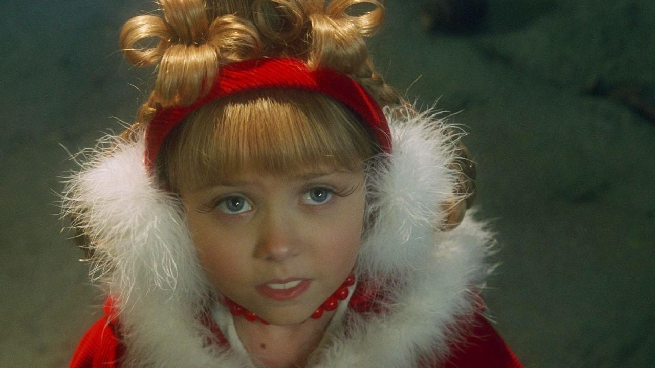 "Je ne savais pas qui il était" : il y a 25 ans, sur le tournage de ce célèbre film, la jeune Taylor Momsen ignorait qu'elle donnait la réplique à une légende du cinéma