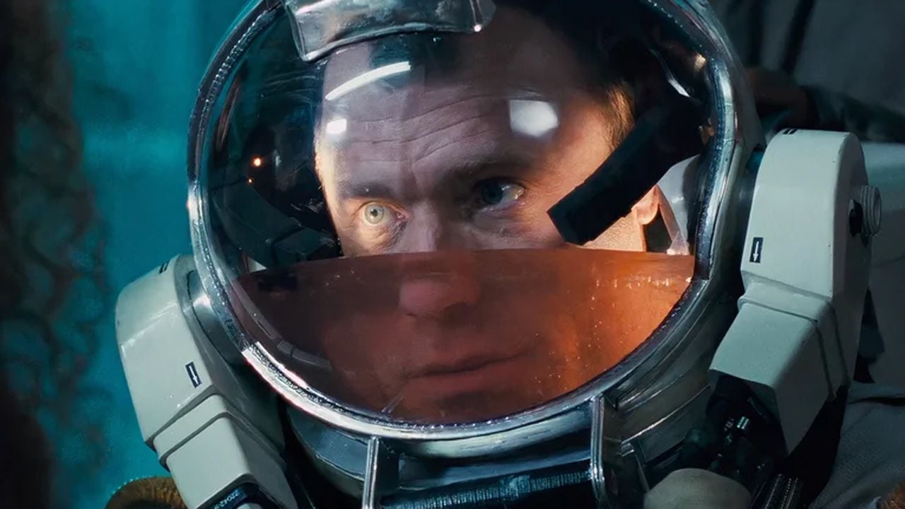 Abyss: How did this actor breathe underwater in the James Cameron movie?
