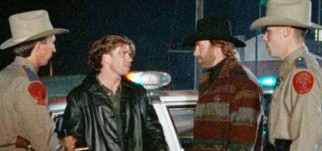 Un Taylor Sheridan tout jeune face à Chuck Norris