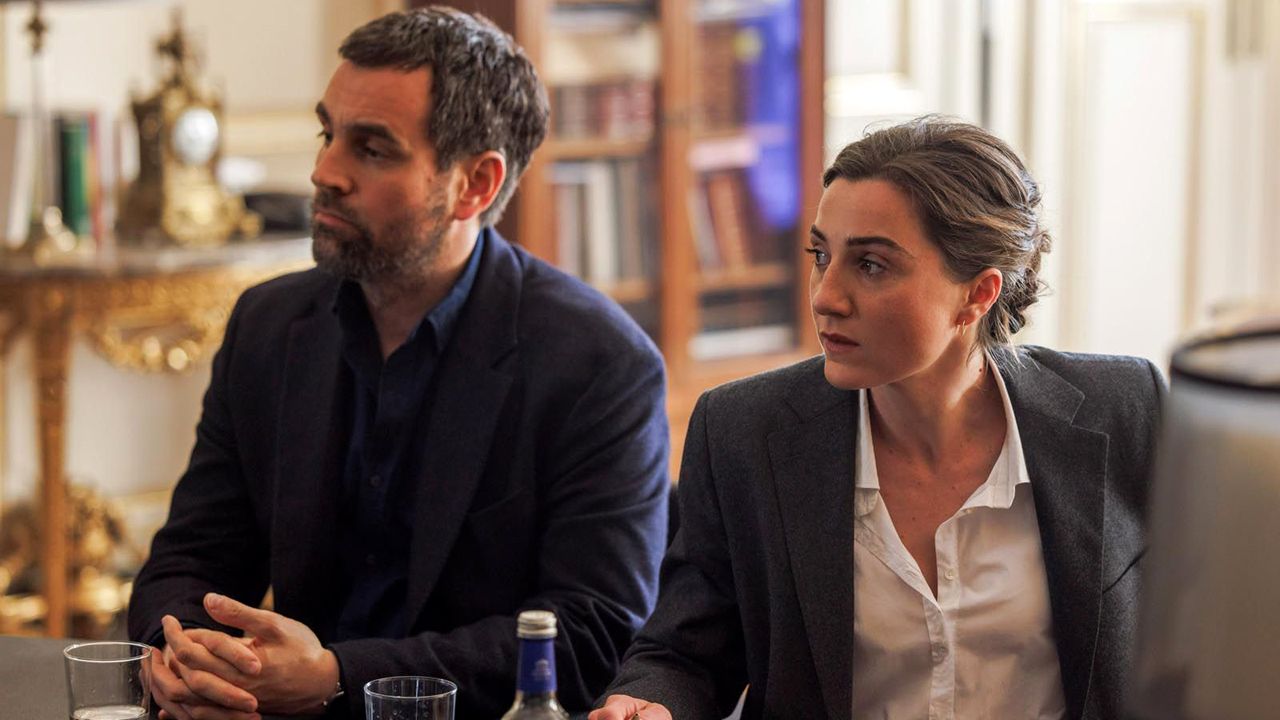 Xavier Robic et Nina Meurisse dans 