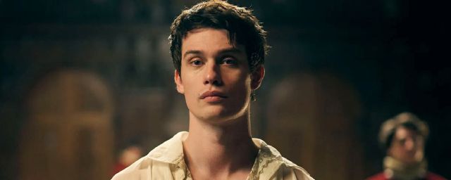 Nicholas Galitzine dans 