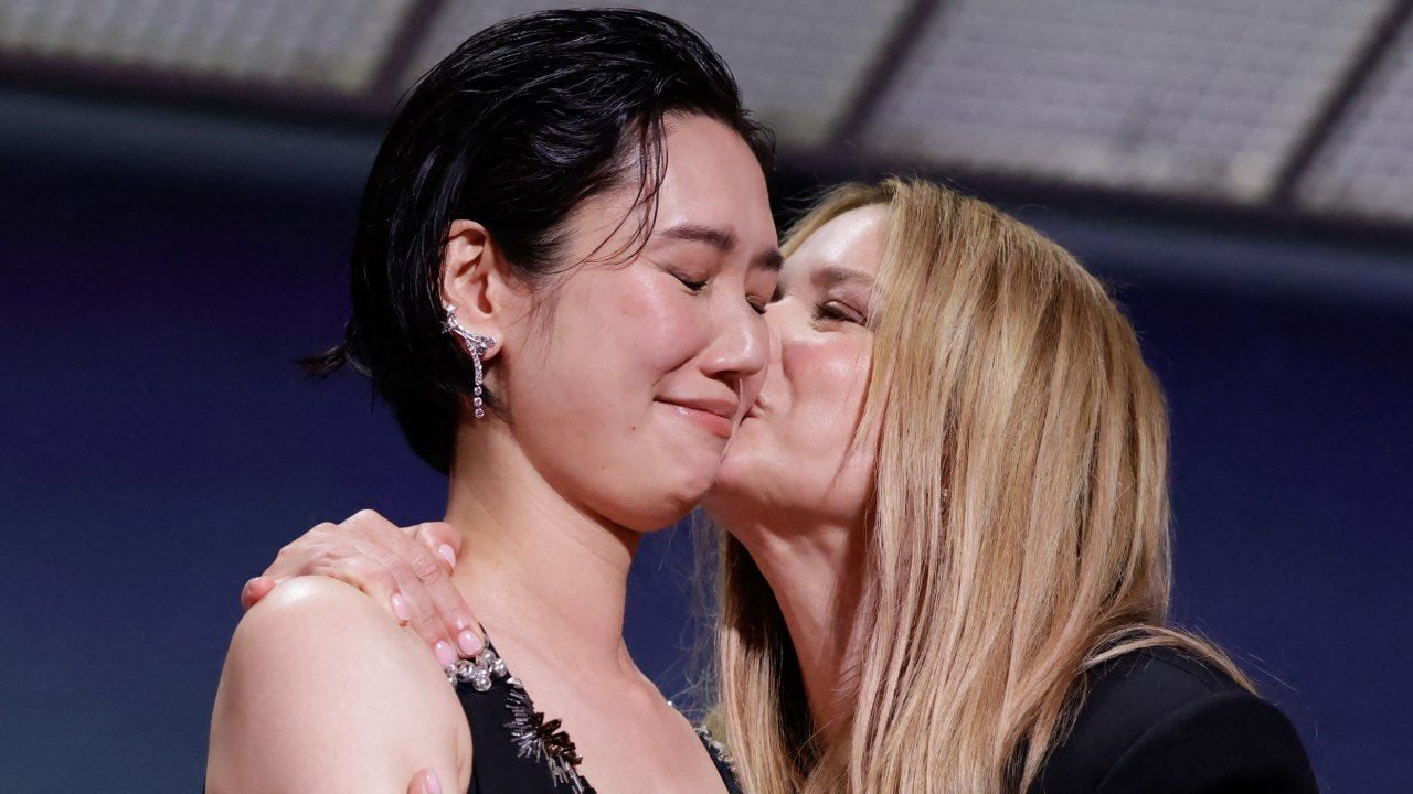 "Une expérience de vie qui restera gravée à jamais" : la vive émotion de Virginie Efira pour son prix partagé à Cannes 2026