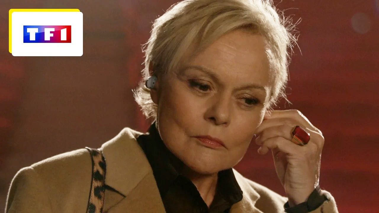 Master Crimes on TF1: But really, what does Louise (Muriel Robin) hear through her headphones while she investigates?