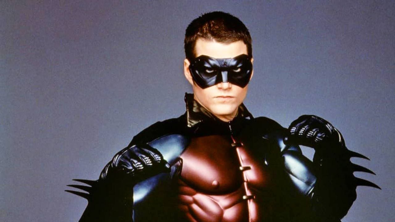 "Chaotique et précipité" : 29 ans après, cet acteur garde un souvenir très mitigé de ce film de super-héros au casting 5 étoiles